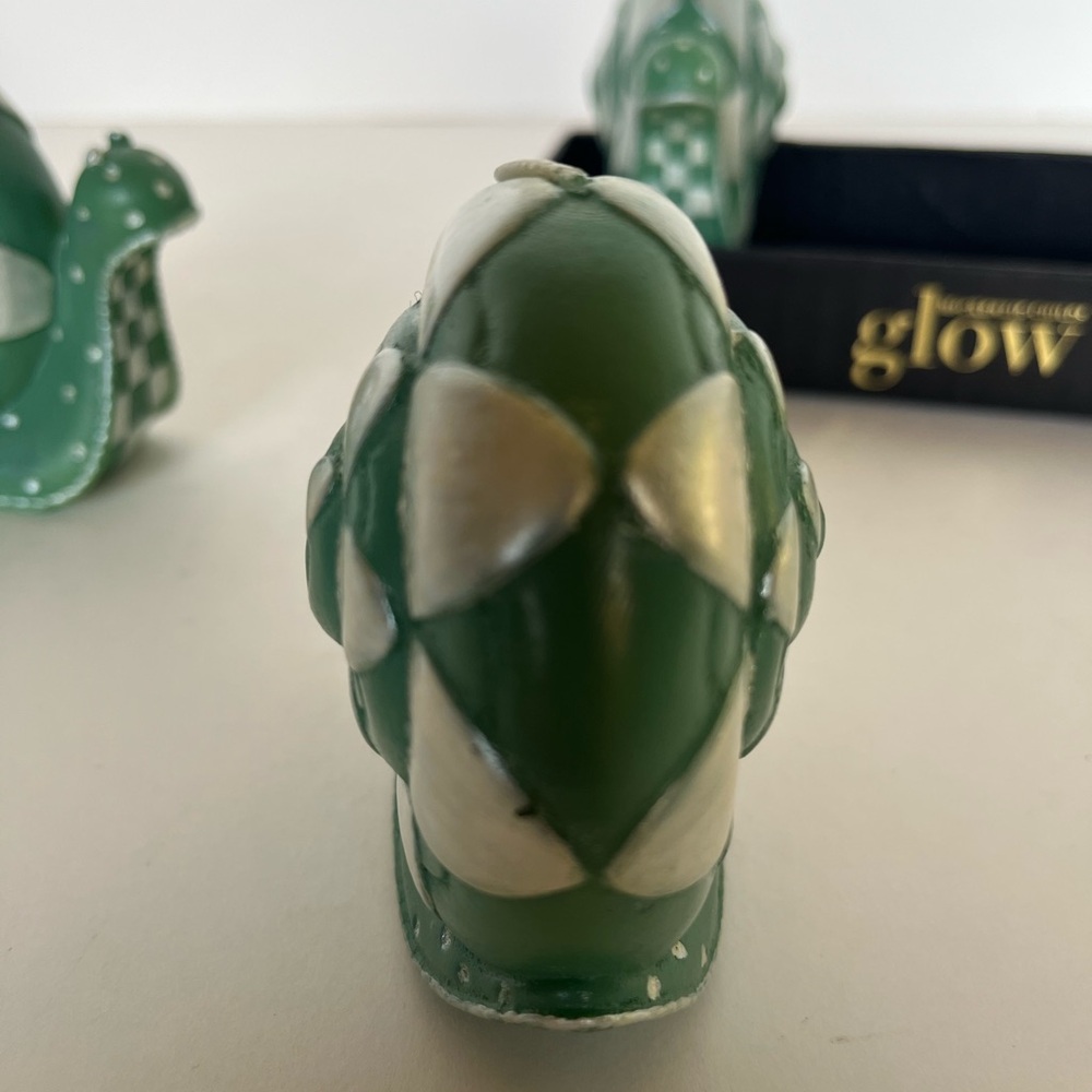 New in Box MacKenzie-Childs Glow Set of Snail Shaped Candles Emerald Check - Picture 10 of 13